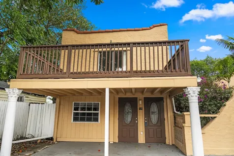 735 Colonial Road West Palm Beach FL 33405