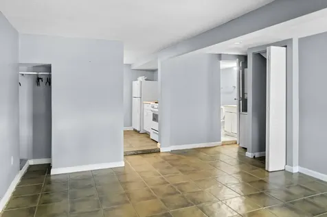735 Colonial Road West Palm Beach FL 33405