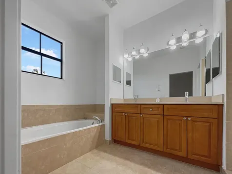 4879 Nw 55th Place Fort Lauderdale FL 33319