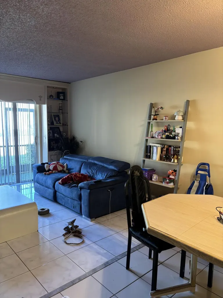 4147 Nw 90th Avenue Coral Springs FL 33065