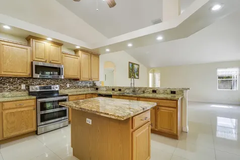 2085 Sw Aladdin Street Port Saint Lucie FL 34953