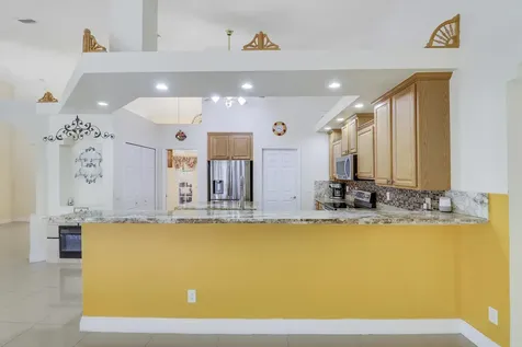 2085 Sw Aladdin Street Port Saint Lucie FL 34953