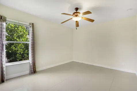 2085 Sw Aladdin Street Port Saint Lucie FL 34953