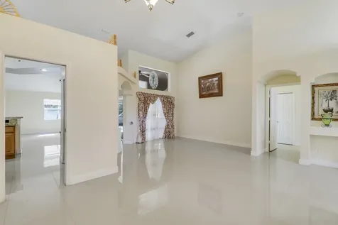 2085 Sw Aladdin Street Port Saint Lucie FL 34953