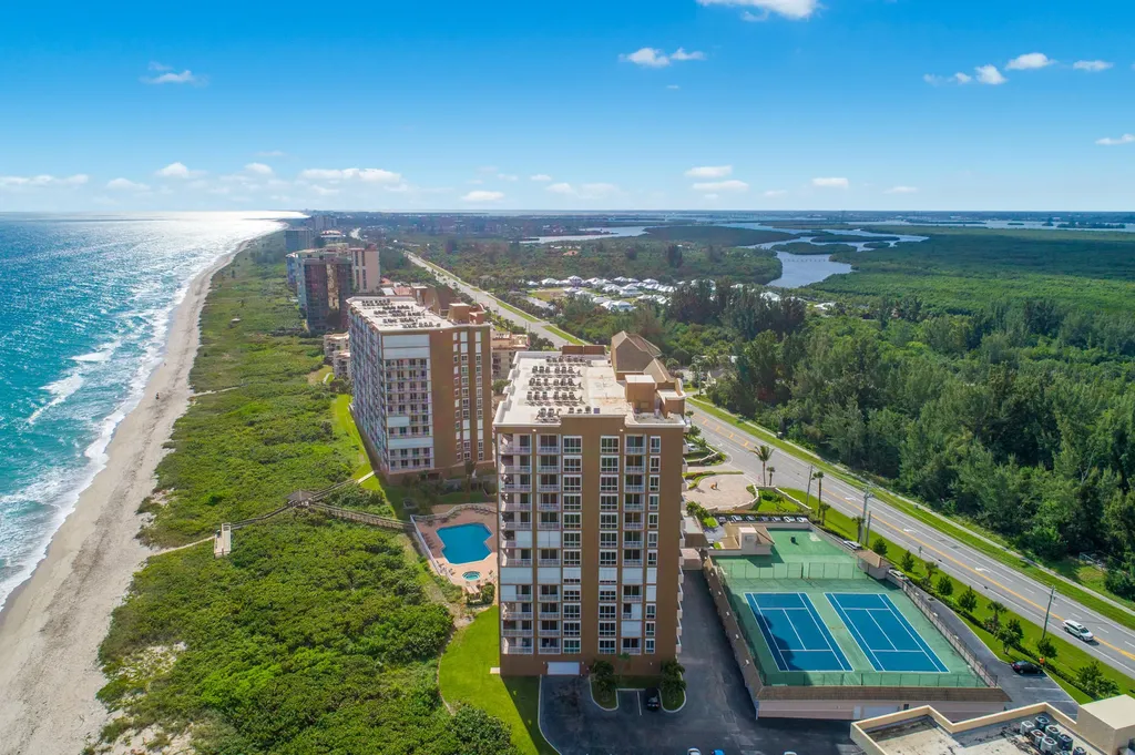 4180 N Highway A1a Hutchinson Island FL 34949