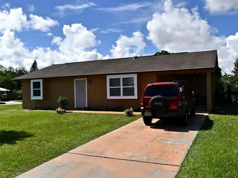 1810 Se Vesthaven Court Port Saint Lucie FL 34952