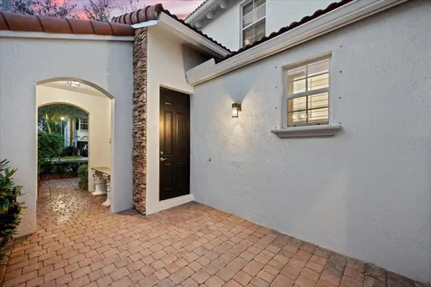 1062 Vintner Boulevard Palm Beach Gardens FL 33410