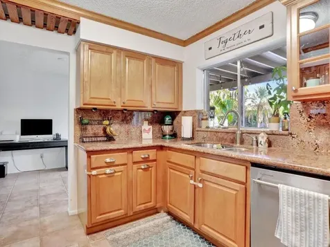 9626 Nw 27th Street Coral Springs FL 33065