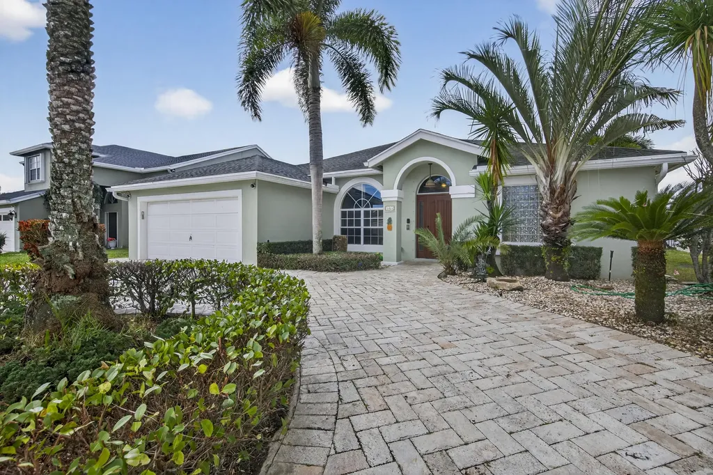 9121 Paragon Way Boynton Beach FL 33472