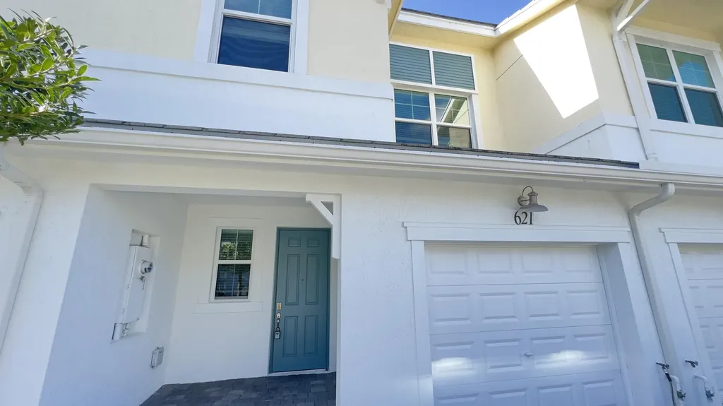 621 Parsons Way Deerfield Beach FL 33442