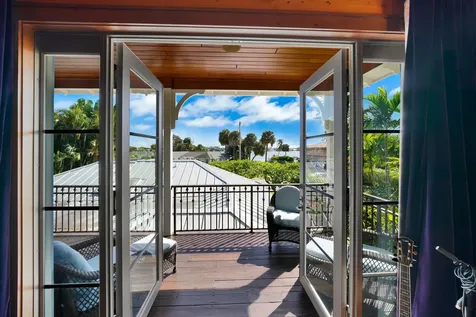 137 S Oak Street Lantana FL 33462