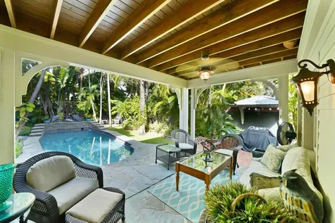 137 S Oak Street Lantana FL 33462