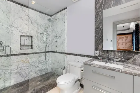 1053 N Lake Way Palm Beach FL 33480