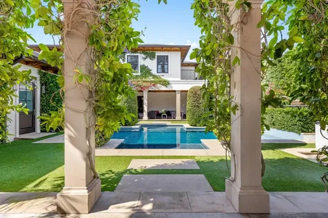 1053 N Lake Way Palm Beach FL 33480