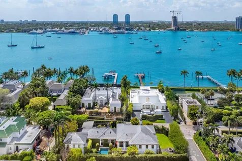 1053 N Lake Way Palm Beach FL 33480