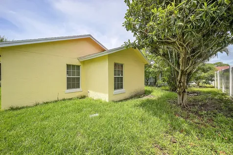 901 10th Street West Palm Beach FL 33401