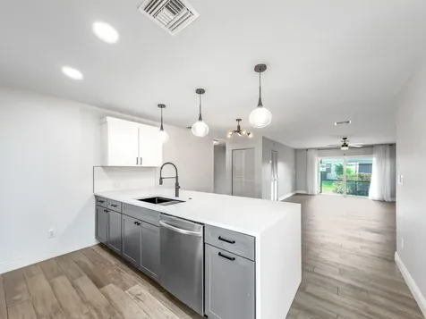 226 Se 1st Circle Boynton Beach FL 33435