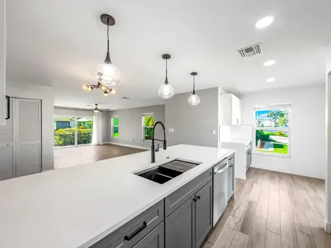 226 Se 1st Circle Boynton Beach FL 33435