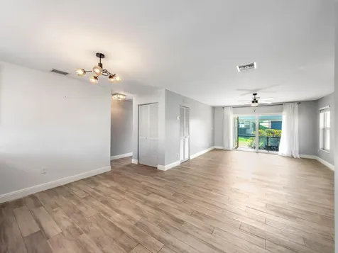 226 Se 1st Circle Boynton Beach FL 33435