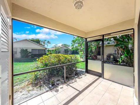 226 Se 1st Circle Boynton Beach FL 33435