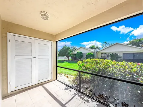 226 Se 1st Circle Boynton Beach FL 33435