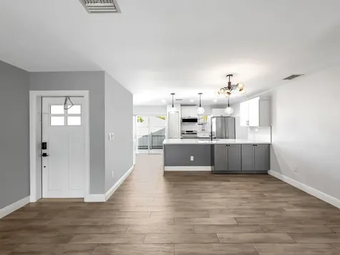 226 Se 1st Circle Boynton Beach FL 33435