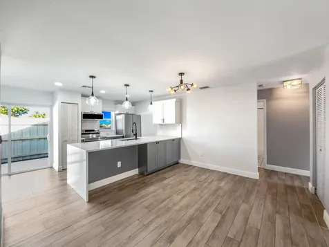 226 Se 1st Circle Boynton Beach FL 33435