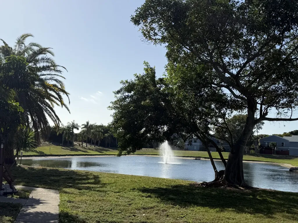14 Crossings Circle Boynton Beach FL 33435