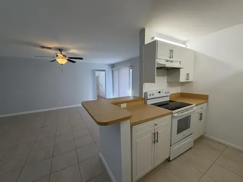 14 Crossings Circle Boynton Beach FL 33435