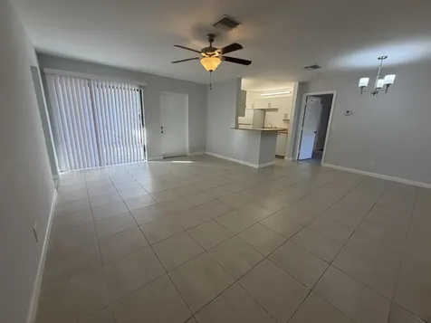 14 Crossings Circle Boynton Beach FL 33435