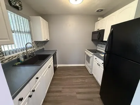 2399 Se Madison Street Stuart FL 34997