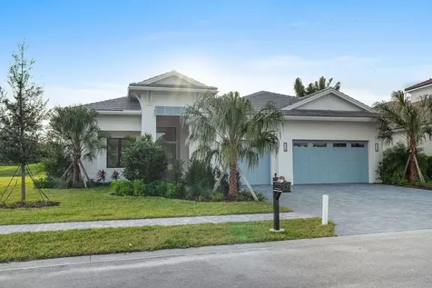 110 Se Via Verona Port Saint Lucie FL 34984