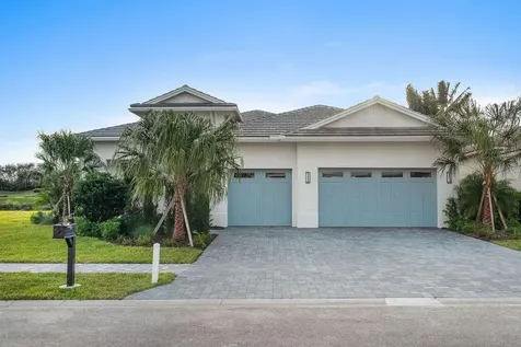 110 Se Via Verona Port Saint Lucie FL 34984