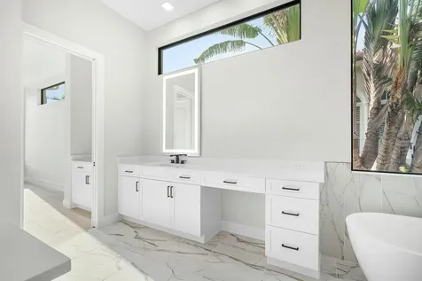 110 Se Via Verona Port Saint Lucie FL 34984