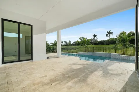 110 Se Via Verona Port Saint Lucie FL 34984