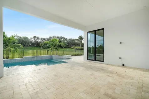 110 Se Via Verona Port Saint Lucie FL 34984