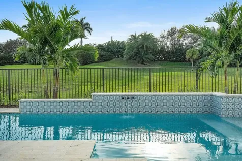 110 Se Via Verona Port Saint Lucie FL 34984