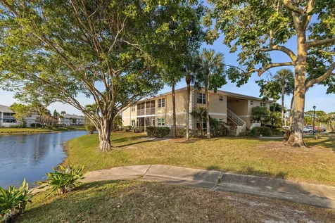 1563 SE Royal Green B203 Circle Port Saint Lucie FL 34952