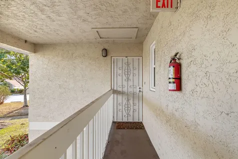 1563 SE Royal Green B203 Circle Port Saint Lucie FL 34952