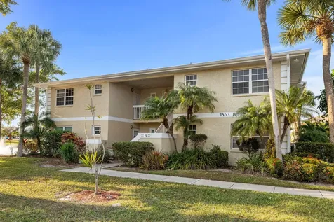 1563 SE Royal Green B203 Circle Port Saint Lucie FL 34952