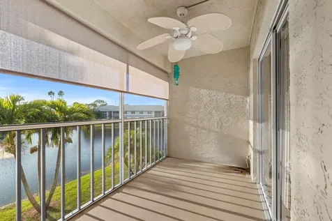 1563 SE Royal Green B203 Circle Port Saint Lucie FL 34952