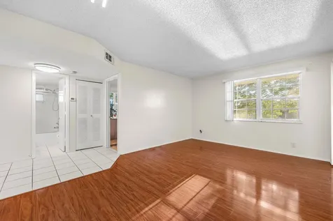 1563 SE Royal Green B203 Circle Port Saint Lucie FL 34952