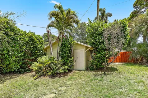 224 N Ocean Breeze Lake Worth Beach FL 33460