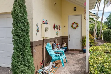 518 N Federal Highway Lake Worth Beach FL 33460