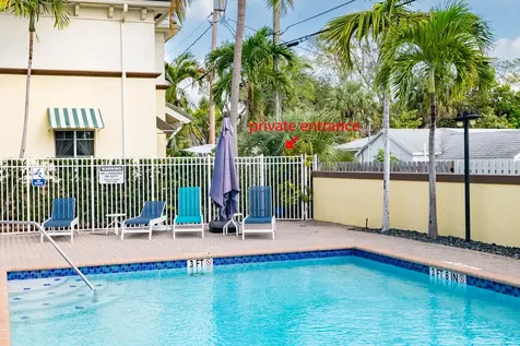 518 N Federal Highway Lake Worth Beach FL 33460