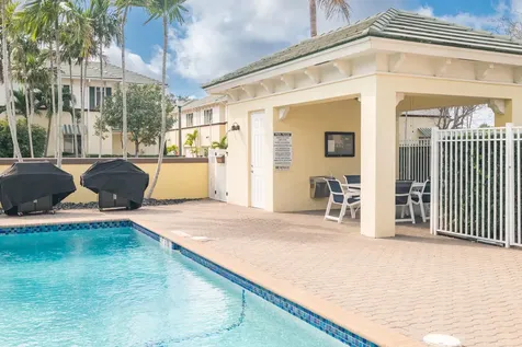 518 N Federal Highway Lake Worth Beach FL 33460