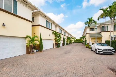 518 N Federal Highway Lake Worth Beach FL 33460