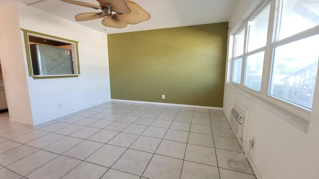 23 Kingswood B West Palm Beach FL 33417
