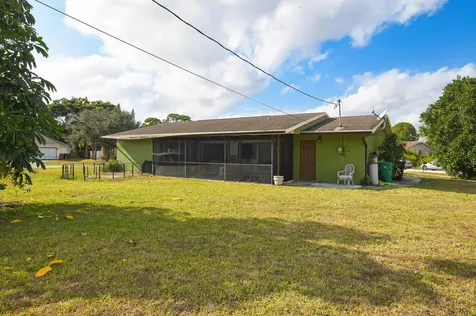 610 Nw Marion Avenue Port Saint Lucie FL 34983