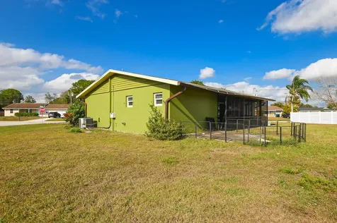 610 Nw Marion Avenue Port Saint Lucie FL 34983